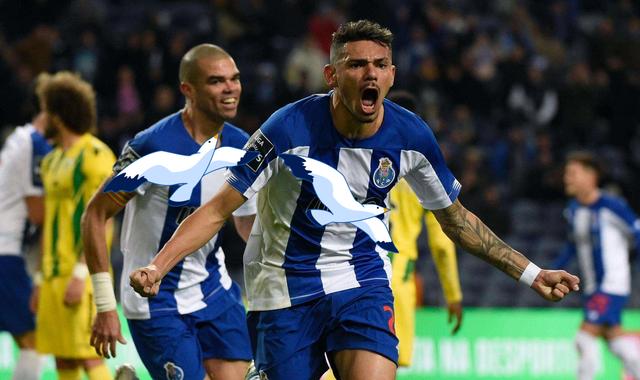 包含拉齐奥迎欧联关键赛埃因霍温转会期调整名单，网友：西亚卡姆在西班牙队比赛中战术调整的词条