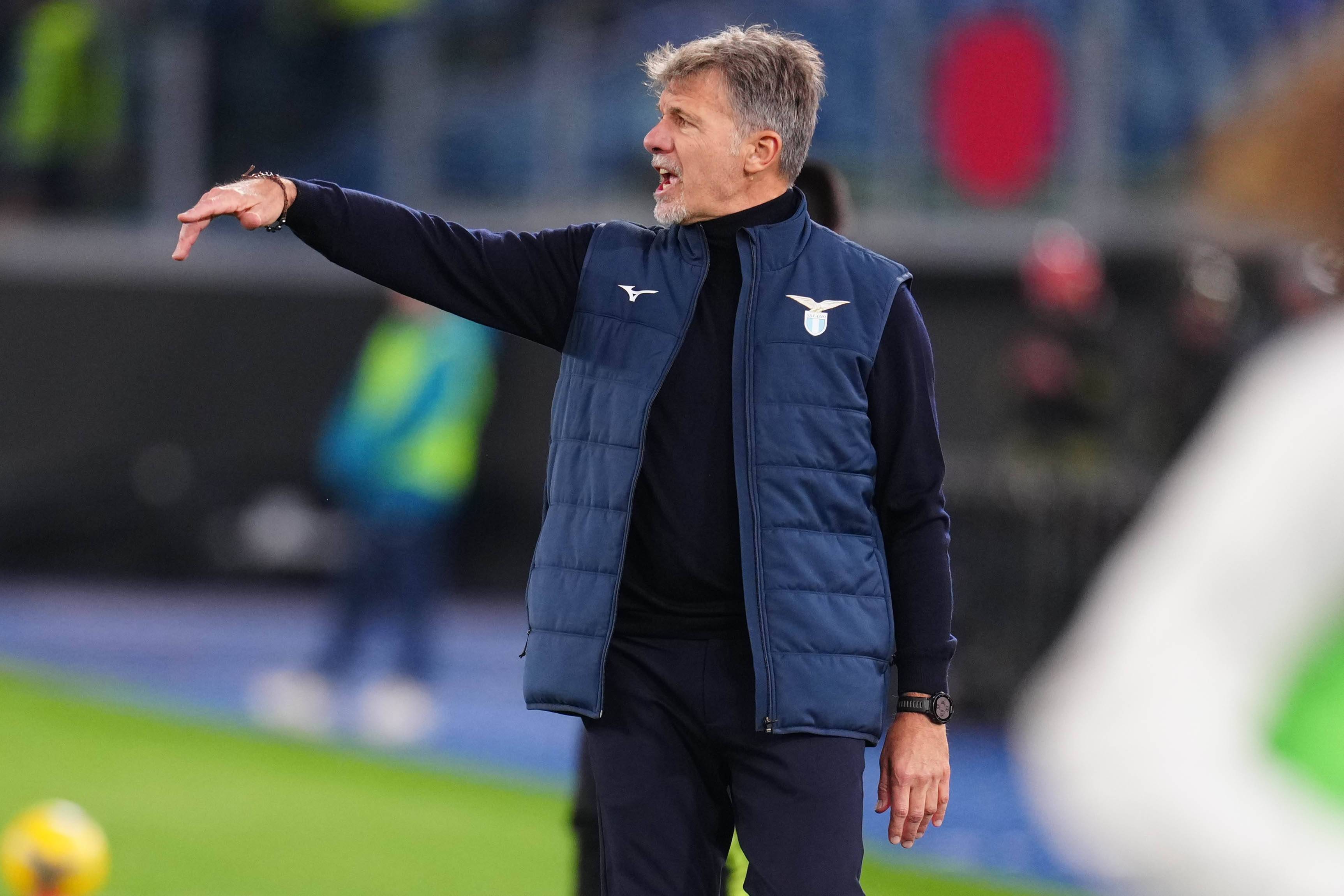 包含拉齐奥迎欧联关键赛埃因霍温转会期调整名单，网友：西亚卡姆在西班牙队比赛中战术调整的词条